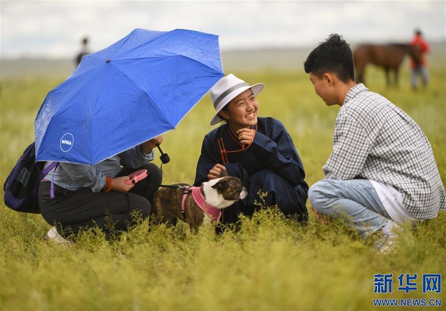 (特別的暑期生活·圖片故事)(12)草原女孩錫林花的暑期“歡樂時(shí)光”