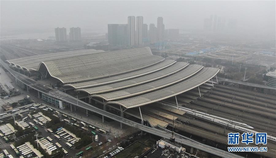 (新華全媒頭條·圖文互動)(2)同舟共濟戰(zhàn)“疫”記——中國抗擊新冠肺炎疫情全紀實