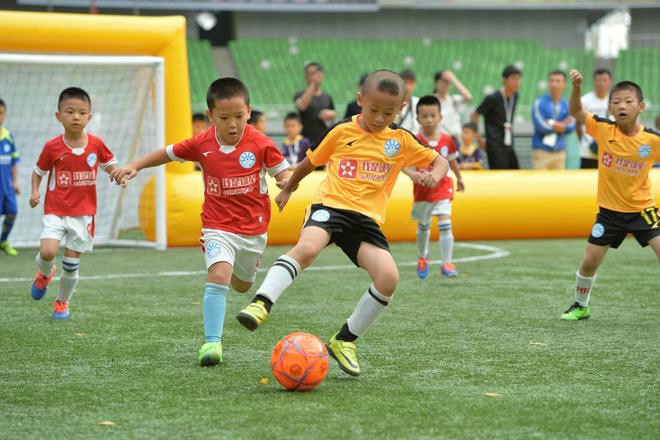 4.2017全國幼兒足球交流大會(huì)在鄂爾多斯舉行（資料圖）.jpg