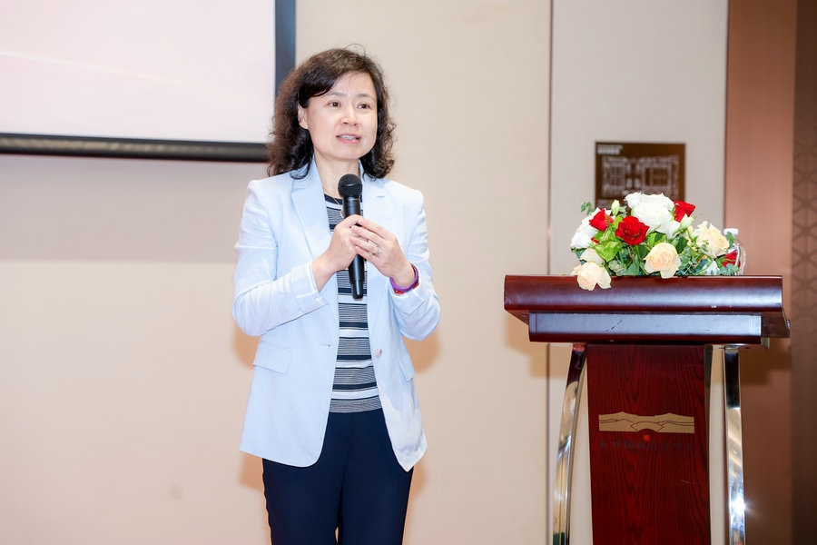 1716970496956725.jpg 利樂公司大中華區(qū)企業(yè)傳播與可持續(xù)發(fā)展副總裁牟曉燕致辭.jpg