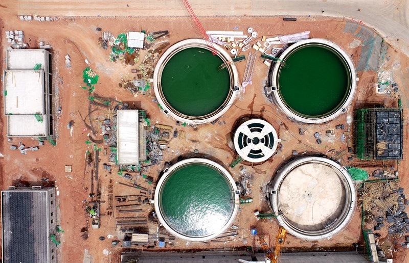 污水處理廠及水資源再生利用項(xiàng)目沉淀池。受訪者供圖