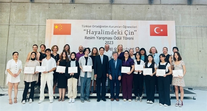 現(xiàn)場(chǎng)合影。