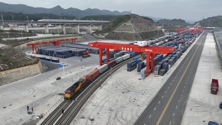 繁忙的貴陽國際陸港。貴陽綜保區(qū)供圖