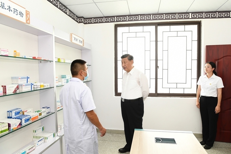 2022年6月8日，習(xí)近平總書(shū)記在四川眉山東坡區(qū)太和鎮(zhèn)永豐村考察。