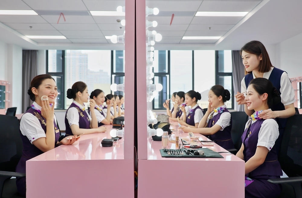 形象妝容塑造。