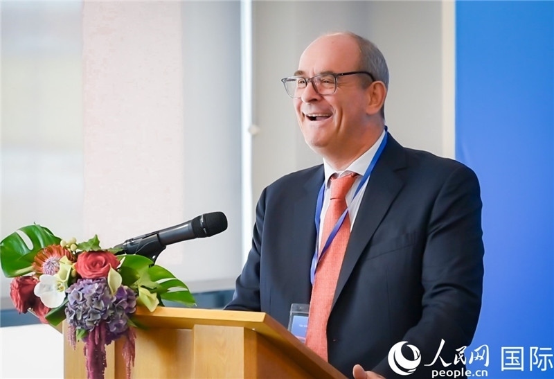 圖為倫敦?戶港代表致辭。人民網(wǎng) 郭錦標(biāo)攝