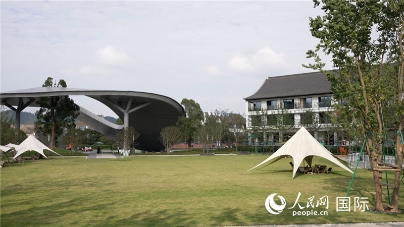 安吉露營地。人民網(wǎng) 彭昱凱攝