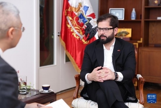 10月17日，智利總統(tǒng)博里奇在北京接受新華社記者專訪。新華社記者 呂帥 攝