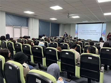 現(xiàn)場宣講中企。主辦方供圖