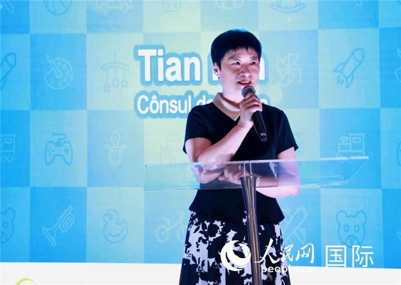 中國駐里約熱內(nèi)盧總領(lǐng)事田敏發(fā)表致辭。人民網(wǎng)記者宋亦然攝