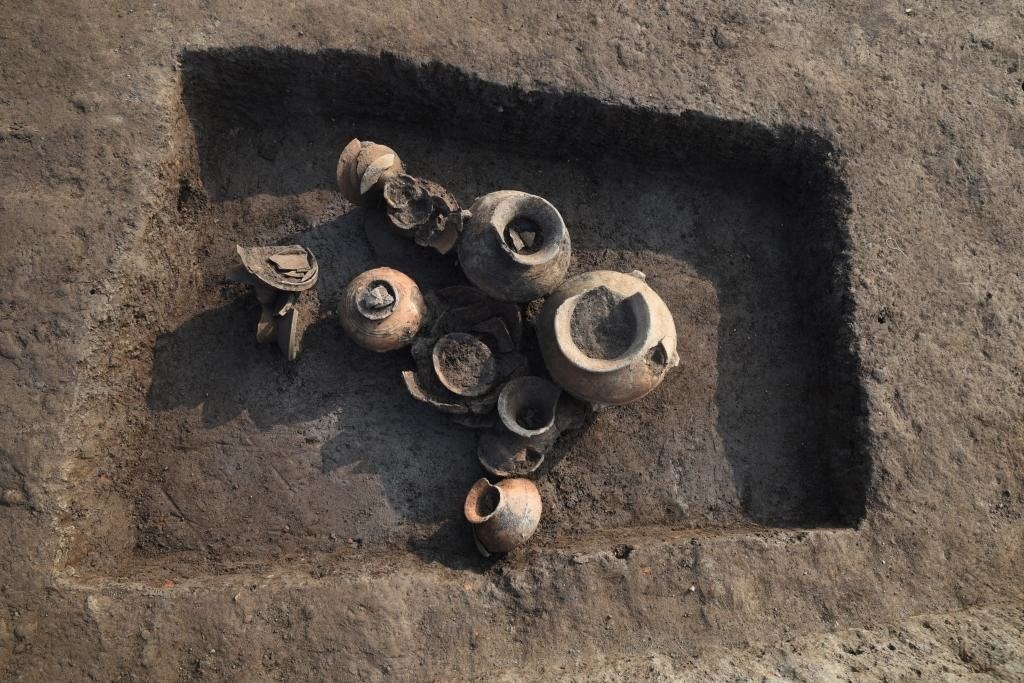 汶溪遺址河姆渡文化晚期墓葬。寧波市文化遺產(chǎn)管理研究院供圖