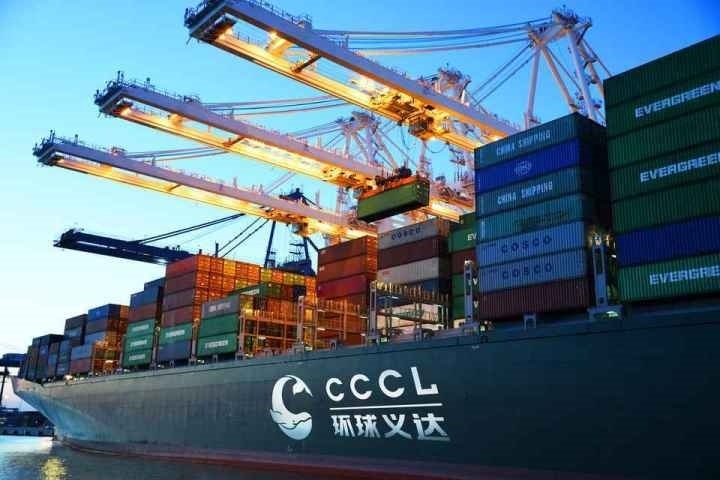 義烏商城集團(tuán)打造的國際物流平臺“環(huán)球義達(dá)”，為外貿(mào)企業(yè)提供各類物流資源信息。義烏市委宣傳部供圖