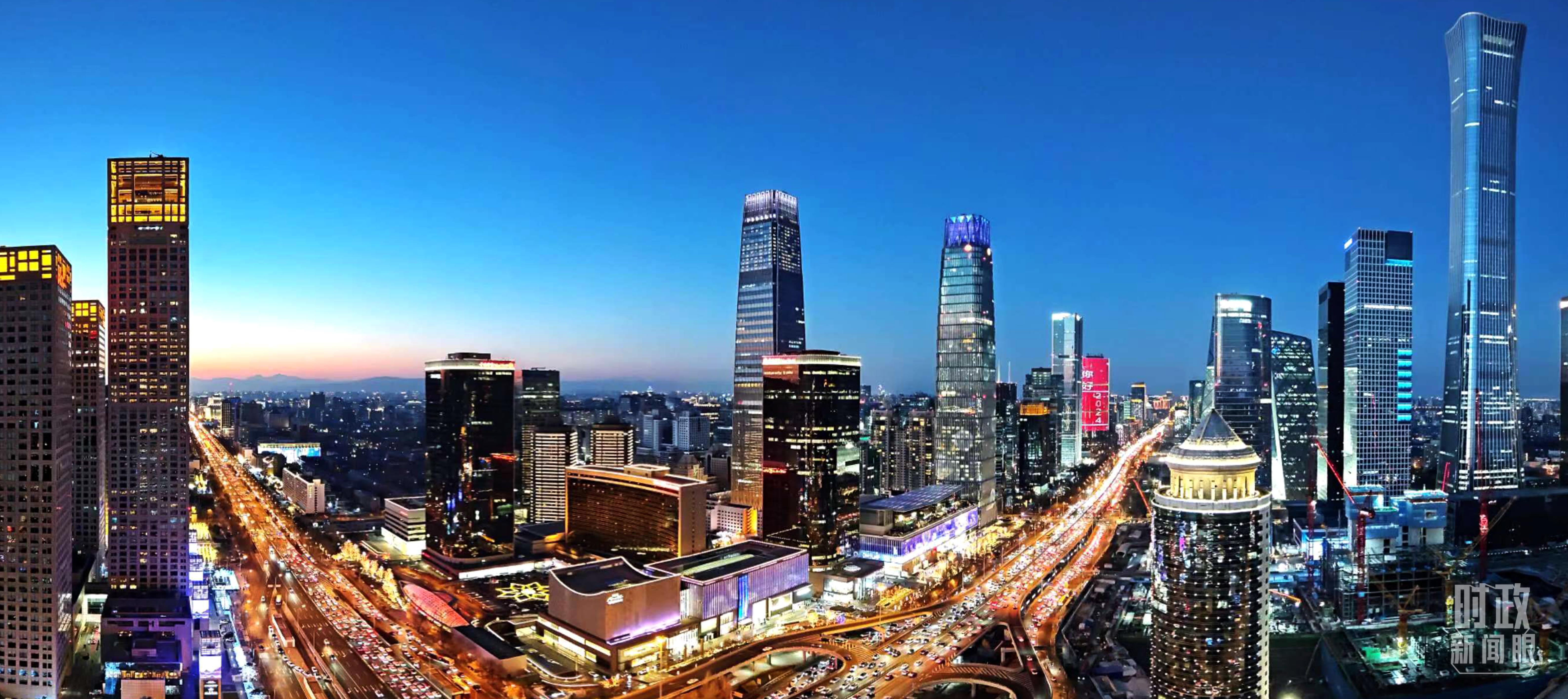 △2023年12月31日，北京CBD商圈。（總臺央視記者鐘信偉拍攝）