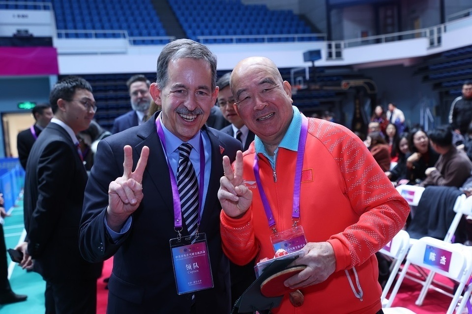 資訊有故事︱美國弗吉尼亞大學乒乓球代表團訪華:重走乒乓路 一起向未來