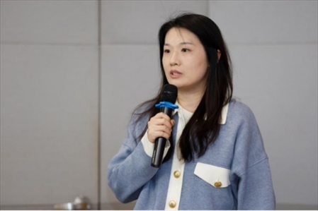 人民在線產(chǎn)品研發(fā)部主任、人民版權(quán)負(fù)責(zé)人劉曉曈發(fā)言