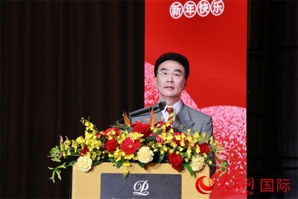 在日中國企業(yè)協(xié)會會長王家馴致辭。人民網(wǎng) 許可攝