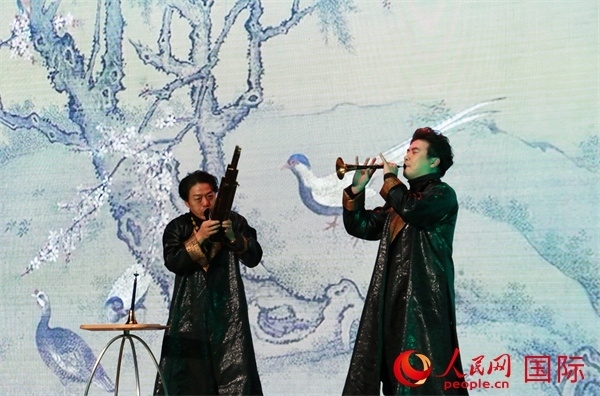 嗩吶表演《百鳥朝鳳》。人民網(wǎng) 許可攝