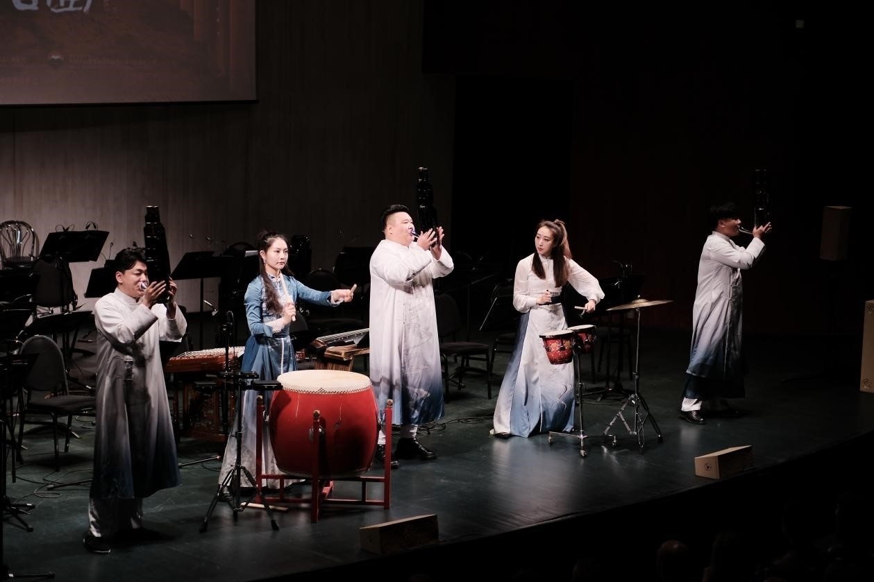 2024“歡樂(lè)春節(jié)”新春民族音樂(lè)會(huì)演出現(xiàn)場(chǎng)。于子恒攝