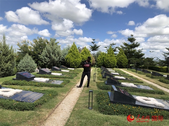 烈士園區(qū)。人民網(wǎng)記者 黃培昭攝