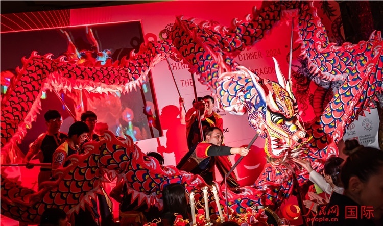 “共慶中國年 共享新機(jī)遇”破冰者新春晚宴現(xiàn)場盛況。人民網(wǎng) 郭錦標(biāo)攝