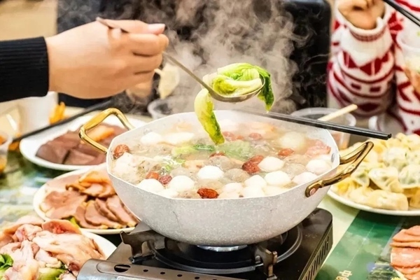 華南理工大學(xué)推出火鍋年夜飯。校方供圖