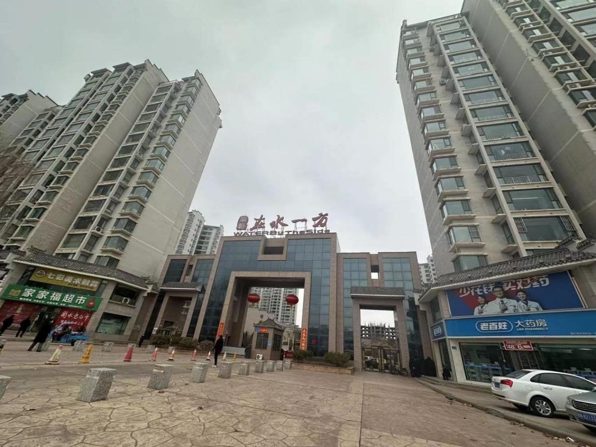 甘肅省永靖縣“在水一方”小區(qū)。人民網(wǎng)記者 馬昌攝