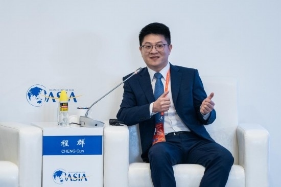 3月27日，猿輔導(dǎo)集團(tuán)副總裁、人工智能研究院院長程群在分論壇上發(fā)言。新華社記者 曹夢瑤 攝