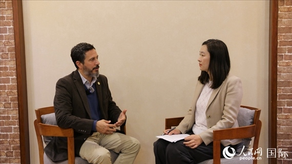 阿根廷布宜諾斯艾利斯大學(xué)阿根廷—中國研究中心主任、阿根廷知名漢學(xué)家畢嘉宏（Ignacio Villagran）接受人民網(wǎng)記者專訪。人民網(wǎng)記者 周雨攝