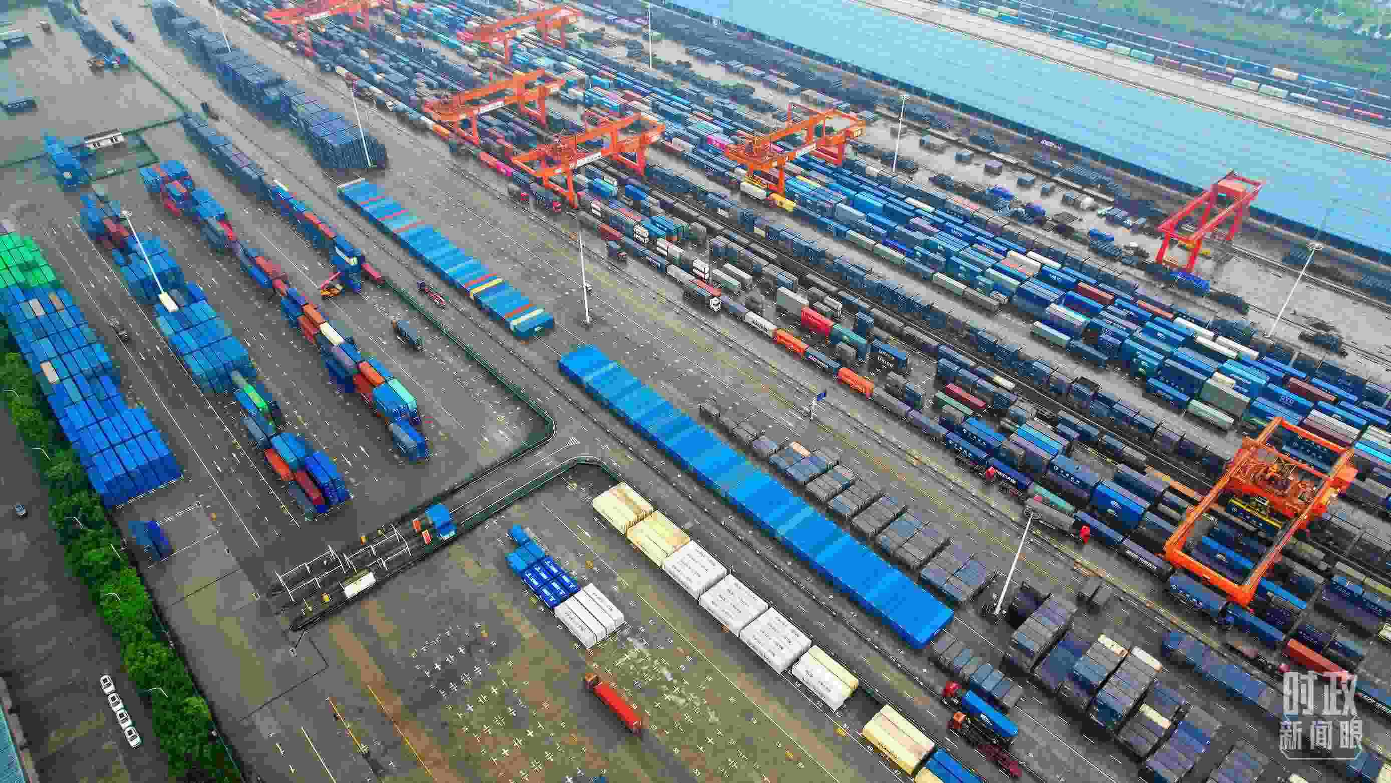 △重慶國際物流樞紐園區(qū)。（總臺央視記者范凱拍攝）