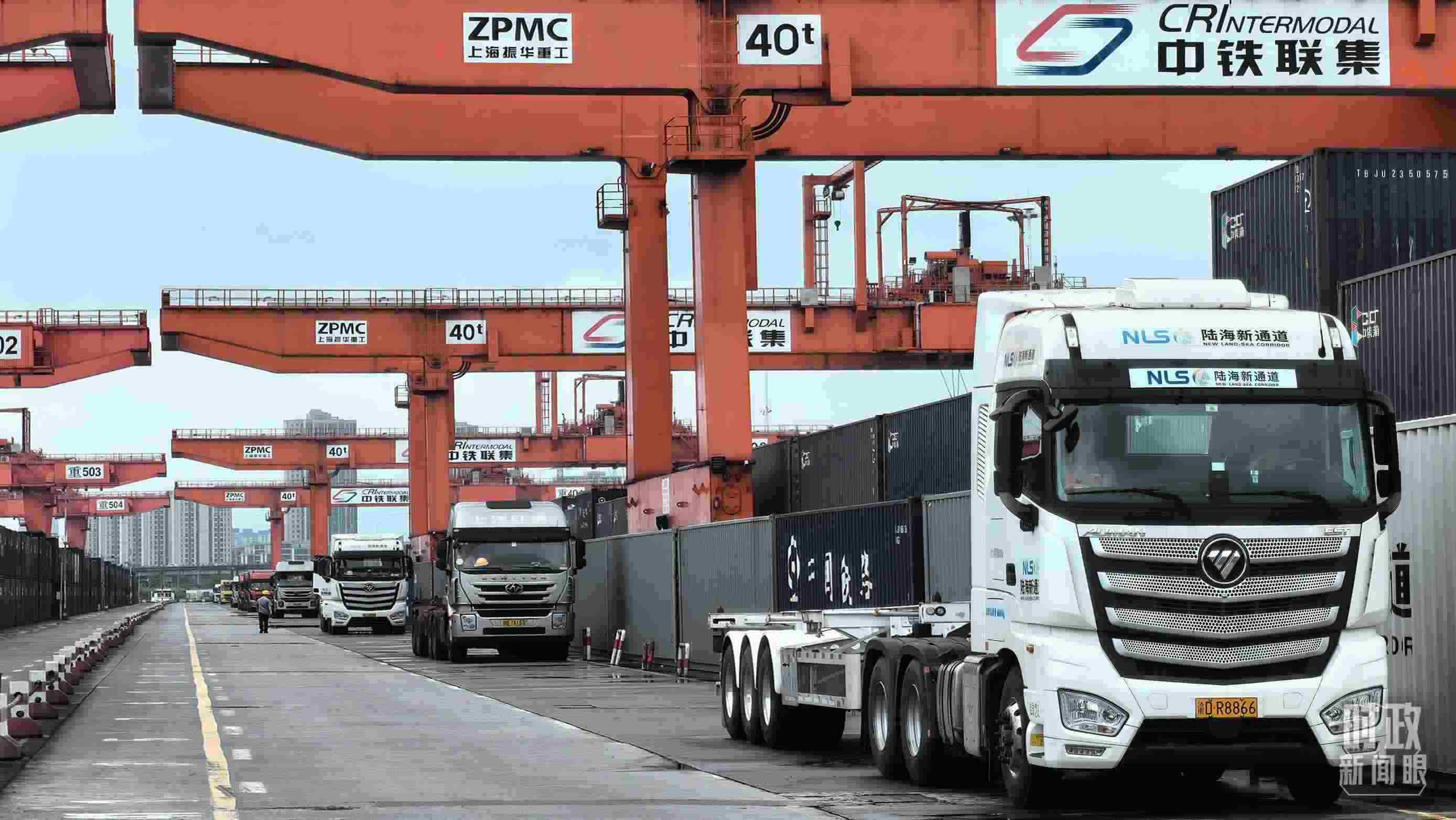 △重慶國際物流樞紐園區(qū)。（總臺央視記者趙化拍攝）