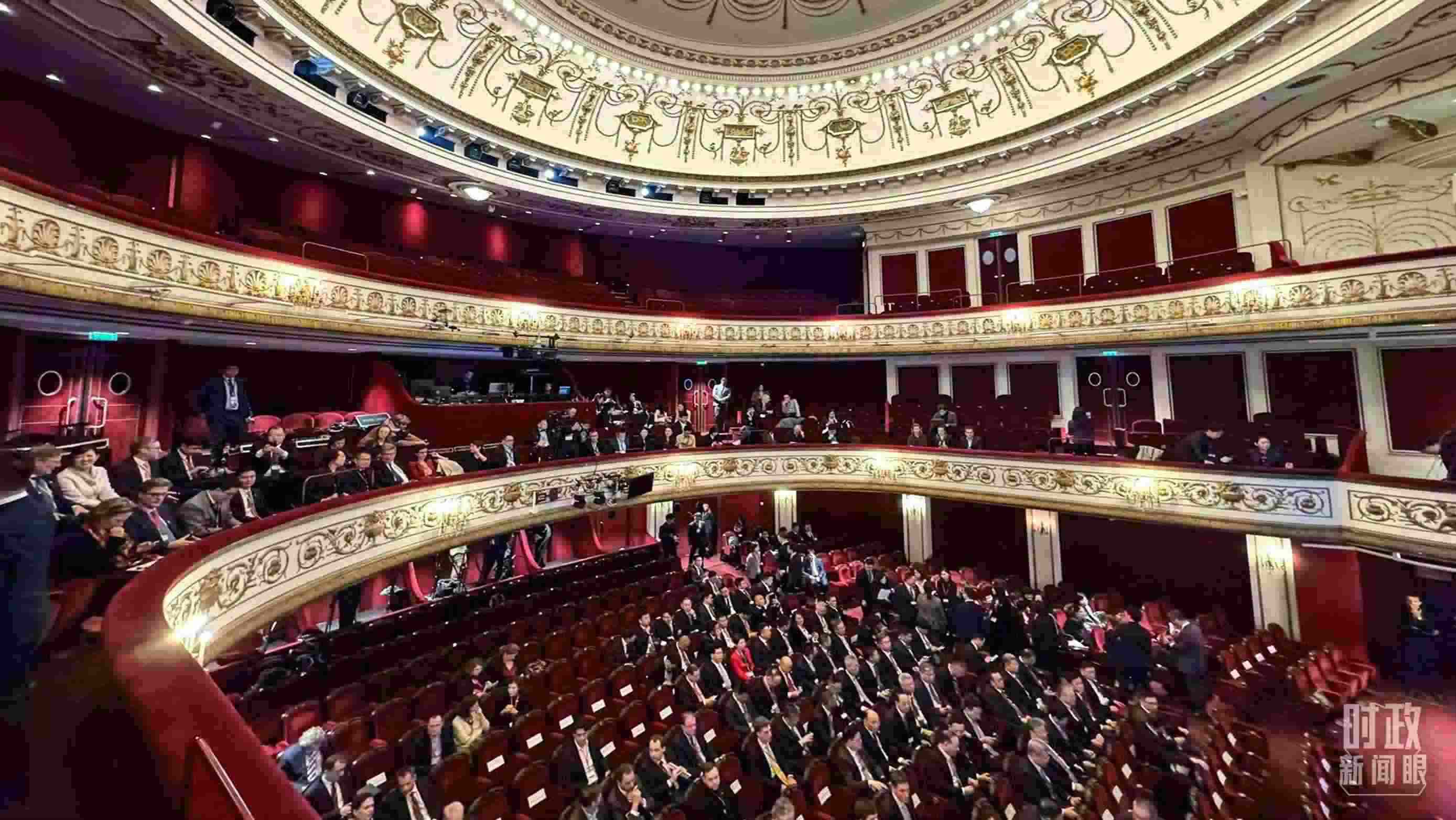 △馬里尼劇院。（總臺(tái)央視記者蔣碩拍攝）