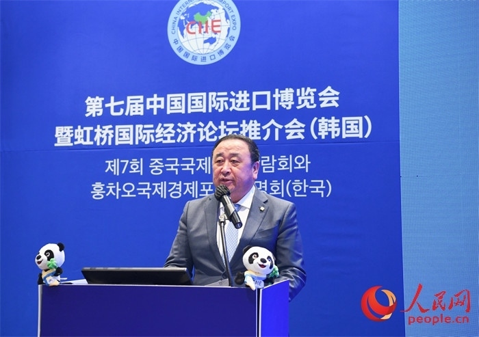中國國際進(jìn)口博覽局黨委書記、副局長孫成海致辭。 人民網(wǎng) 程安康攝