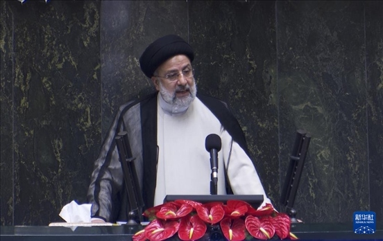 據(jù)伊朗邁赫爾通訊社20日報(bào)道，伊朗總統(tǒng)萊希在直升機(jī)事故中遇難。這是2021年8月5日拍攝的易卜拉欣·萊希的資料照片。 新華社發(fā)（賈瓦德攝）