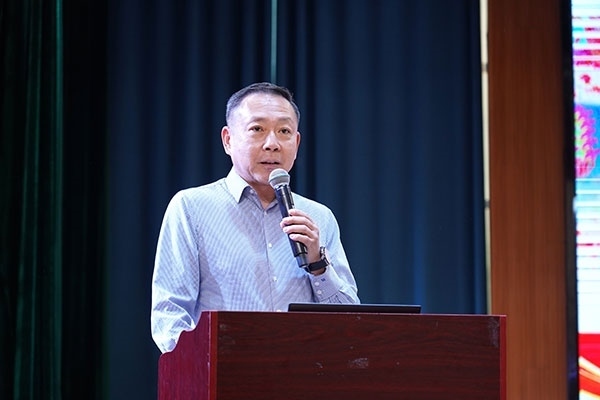 北京大鸞翔宇慈善基金會理事長、周恩來侄外孫沈清講述周恩來的讀書故事。