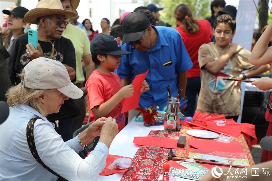 活動現(xiàn)場。人民網(wǎng) 埃內(nèi)斯托·多明戈斯攝