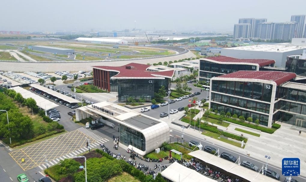 大眾汽車（安徽）有限公司外景（無人機(jī)照片，2024年6月7日攝）。新華社記者 郭晨 攝