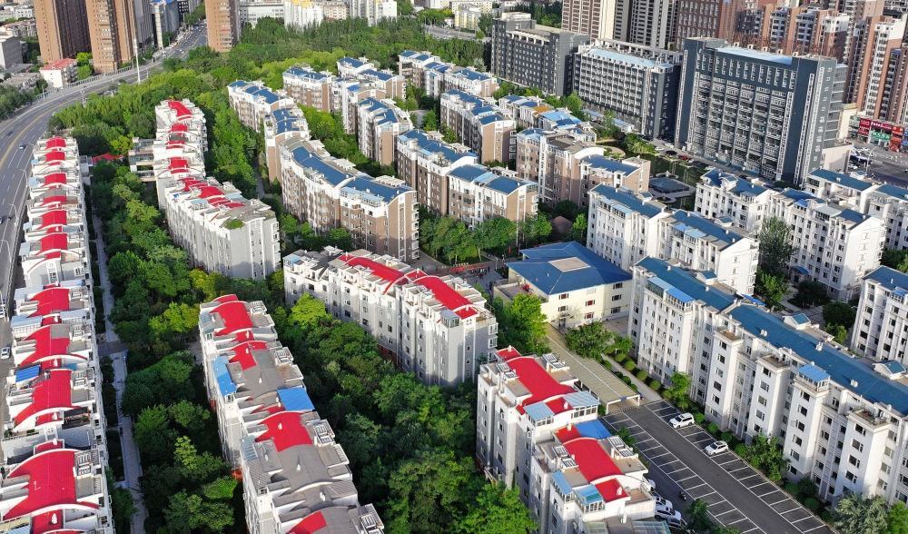 6月19日拍攝的長城花園社區(qū)（無人機(jī)照片）。