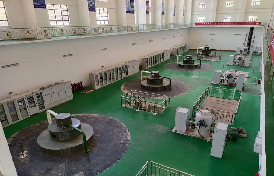  剛果（金）布桑加水電站四臺(tái)發(fā)電機(jī)組。中鐵資源集團(tuán)供圖