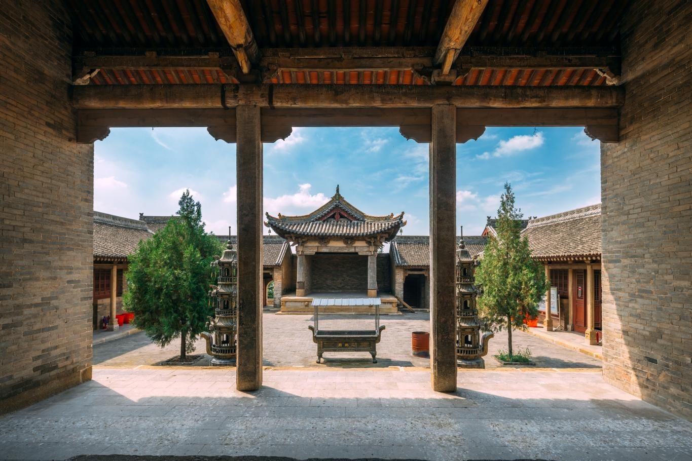 高平市王報村二郎廟金代戲臺。蘇唐詩攝