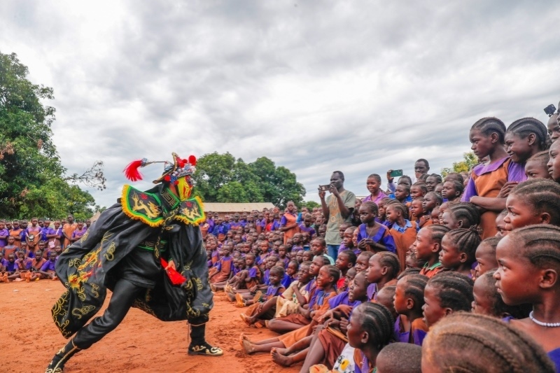 傳統(tǒng)川劇變臉表演。王軍杰攝