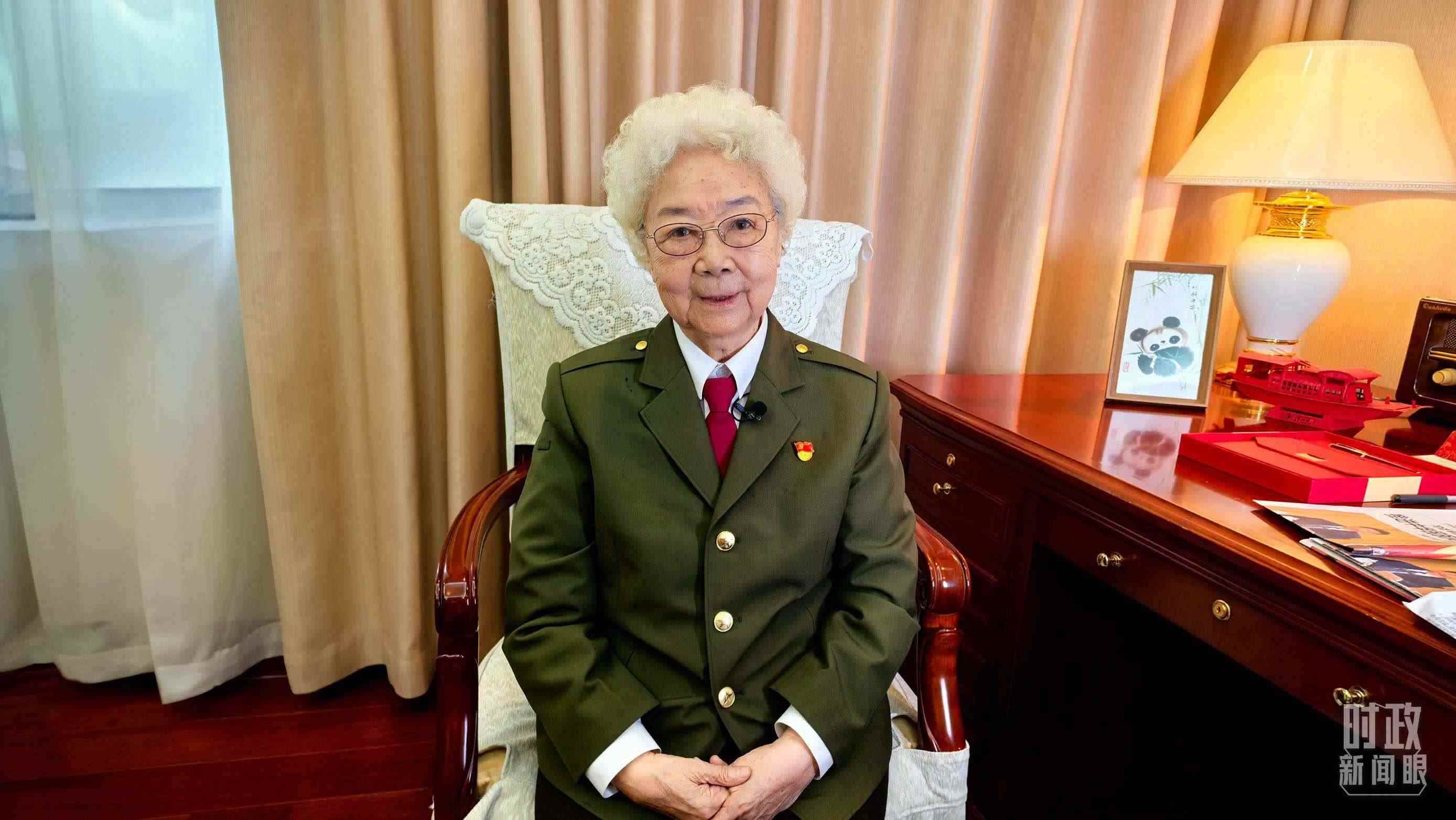 “人民藝術(shù)家”國(guó)家榮譽(yù)稱號(hào)獲得者田華。（總臺(tái)央視記者史偉拍攝）