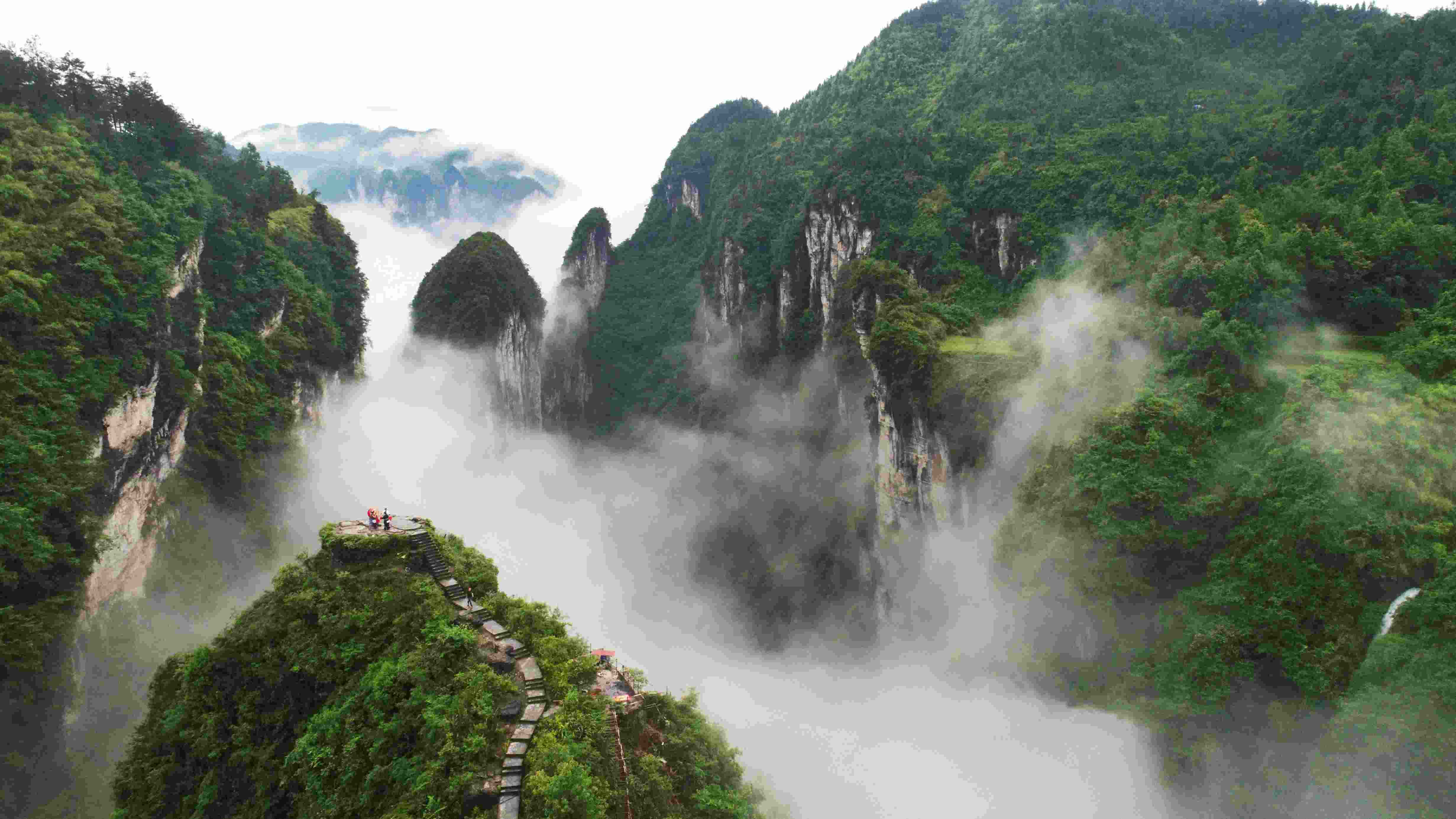 湖南矮寨國家森林公園。受訪者供圖