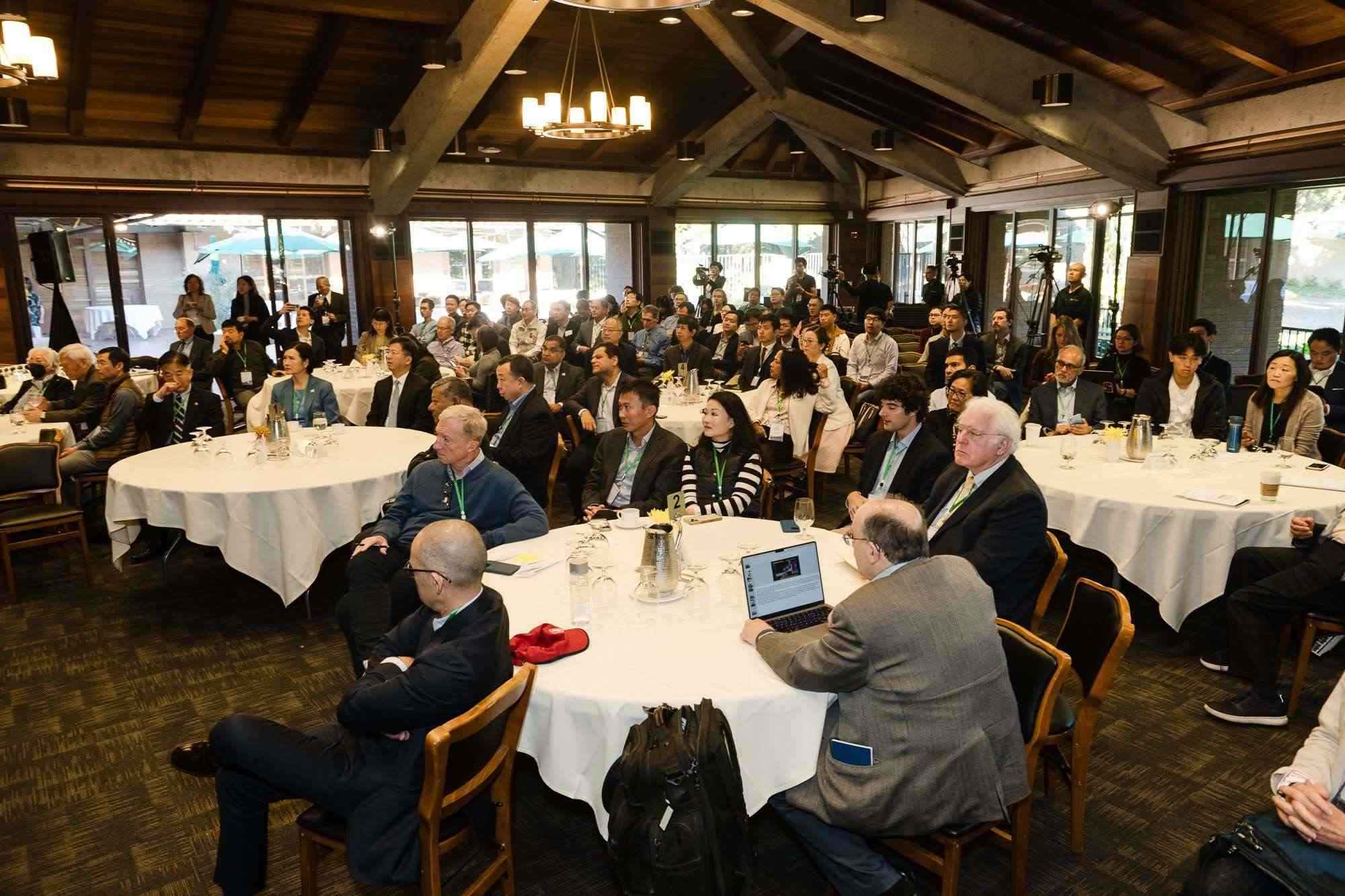 峰會現(xiàn)場。馮超攝