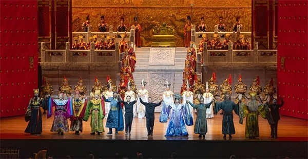 《圖蘭朵》演出劇照。何倫攝