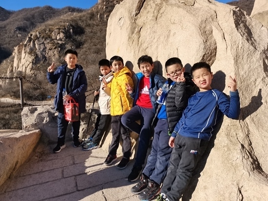 登山隊(duì)員供圖。