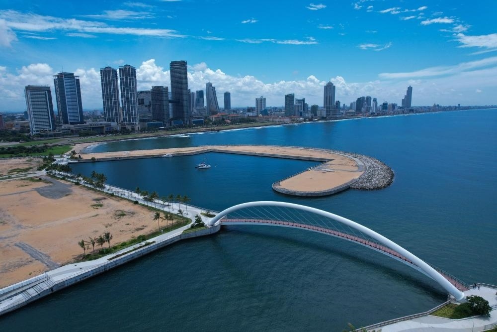 這是2024年10月26日在斯里蘭卡科倫坡港口城拍攝的城市風光。新華社發(fā)（科倫坡港口城供圖）