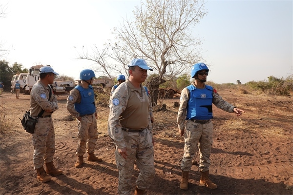 施工現(xiàn)場(chǎng)。張曉昆攝