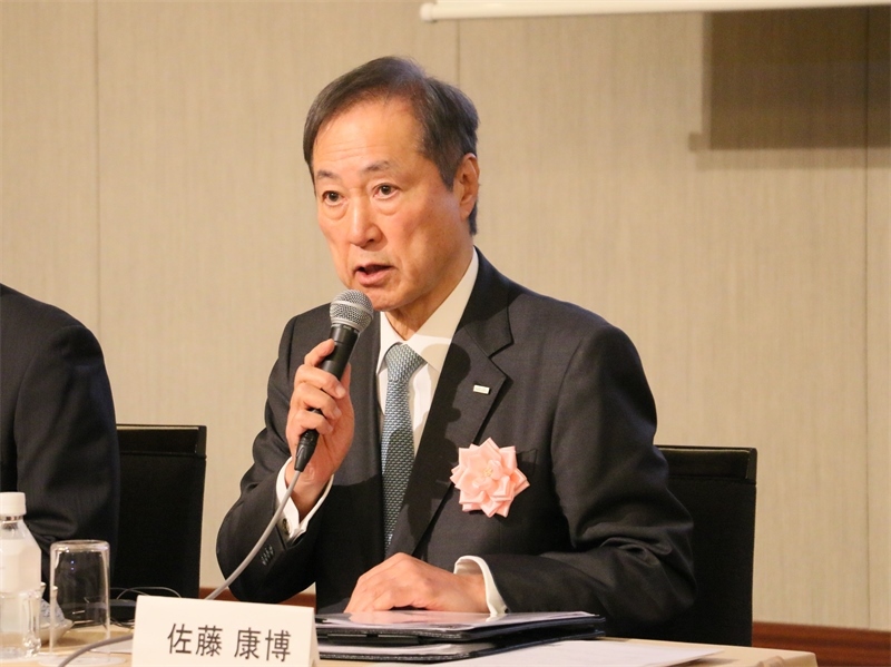 日中投資促進機構會長佐藤康博致辭。人民網 許可攝